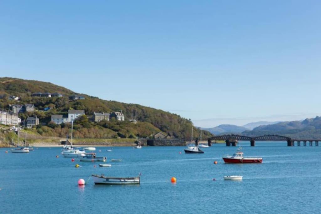 Harbourside 2 Bed Apartment, Barmouth Bridge Views Exteriör bild