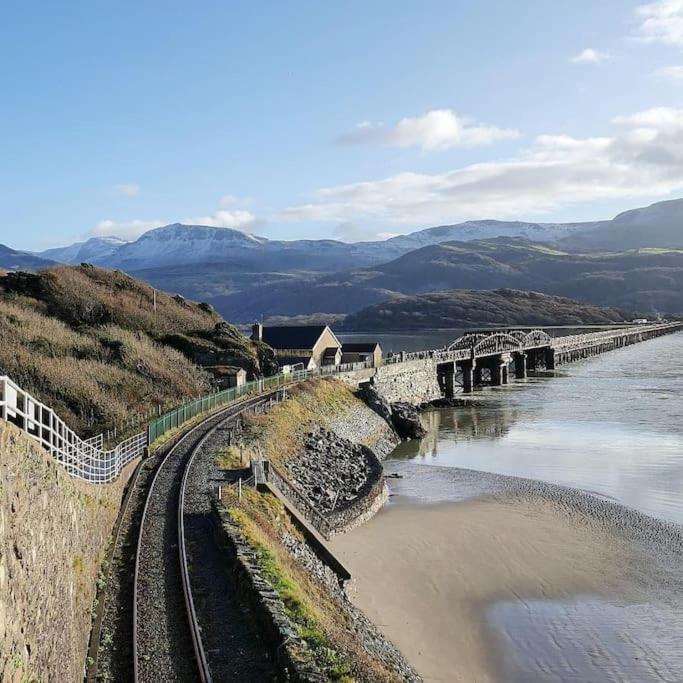 Harbourside 2 Bed Apartment, Barmouth Bridge Views Exteriör bild
