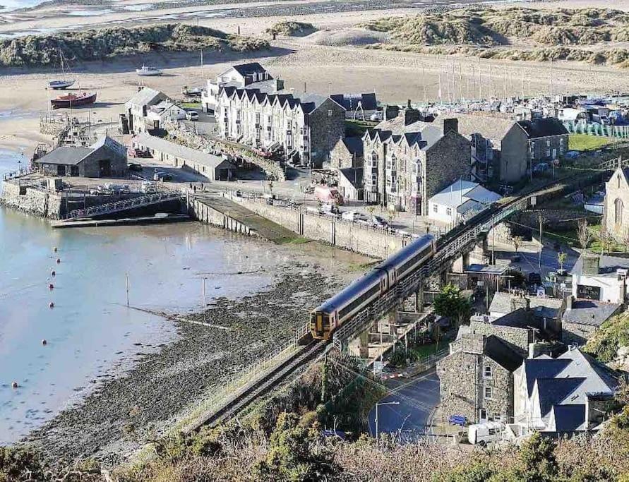 Harbourside 2 Bed Apartment, Barmouth Bridge Views Exteriör bild